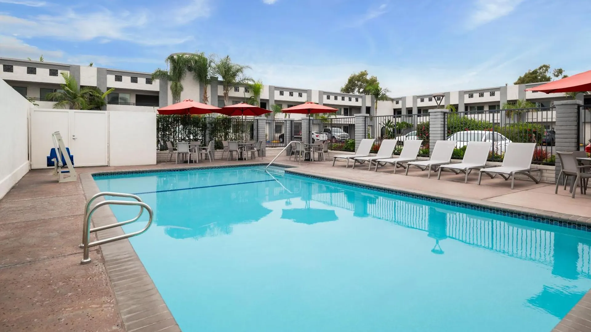 Hotel Solara Inn And Suites Anaheim